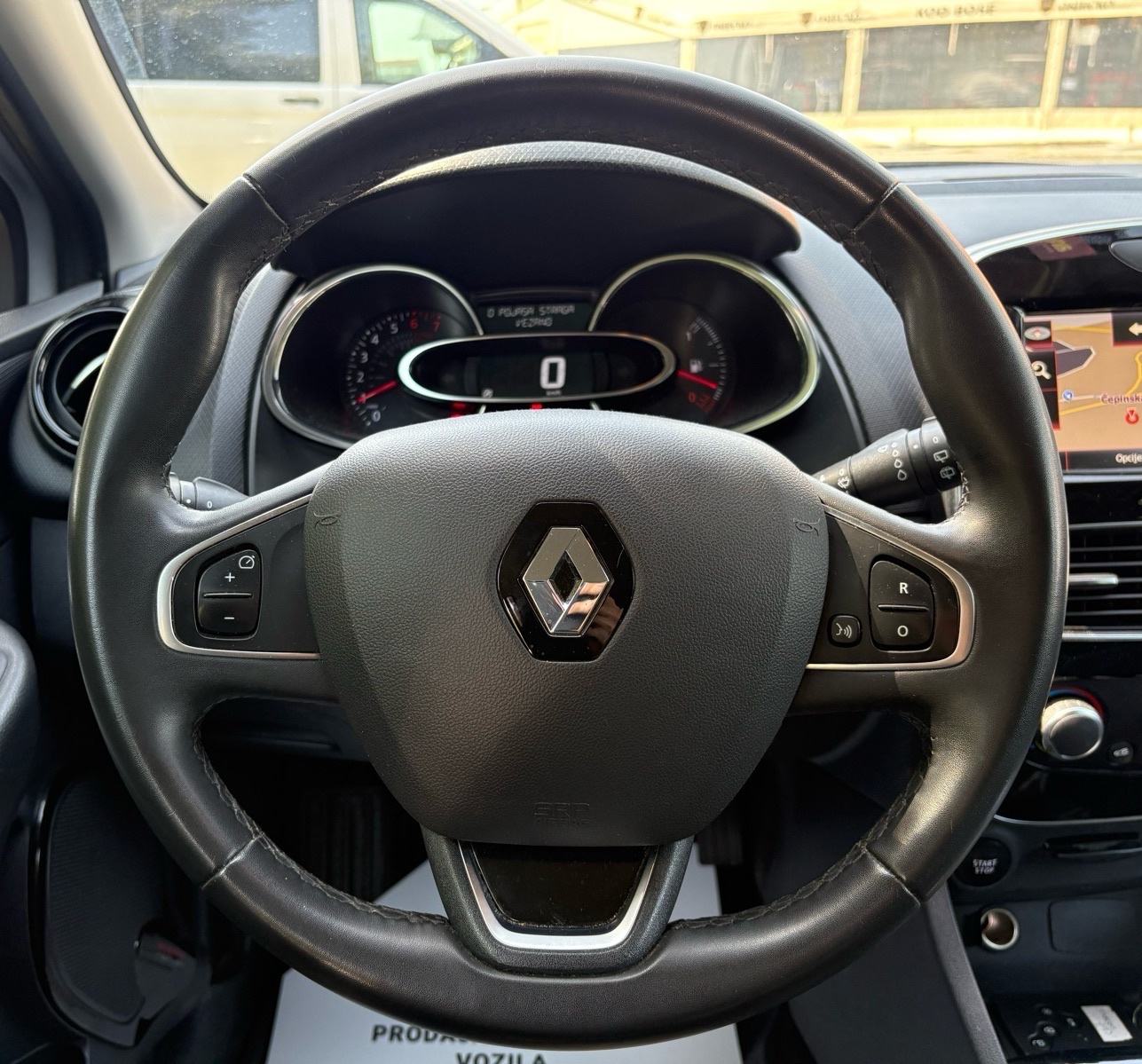 Renault Clio 0,9 TCe NAVI - KLIMA - LEASING RATA 180€, fotografija 13