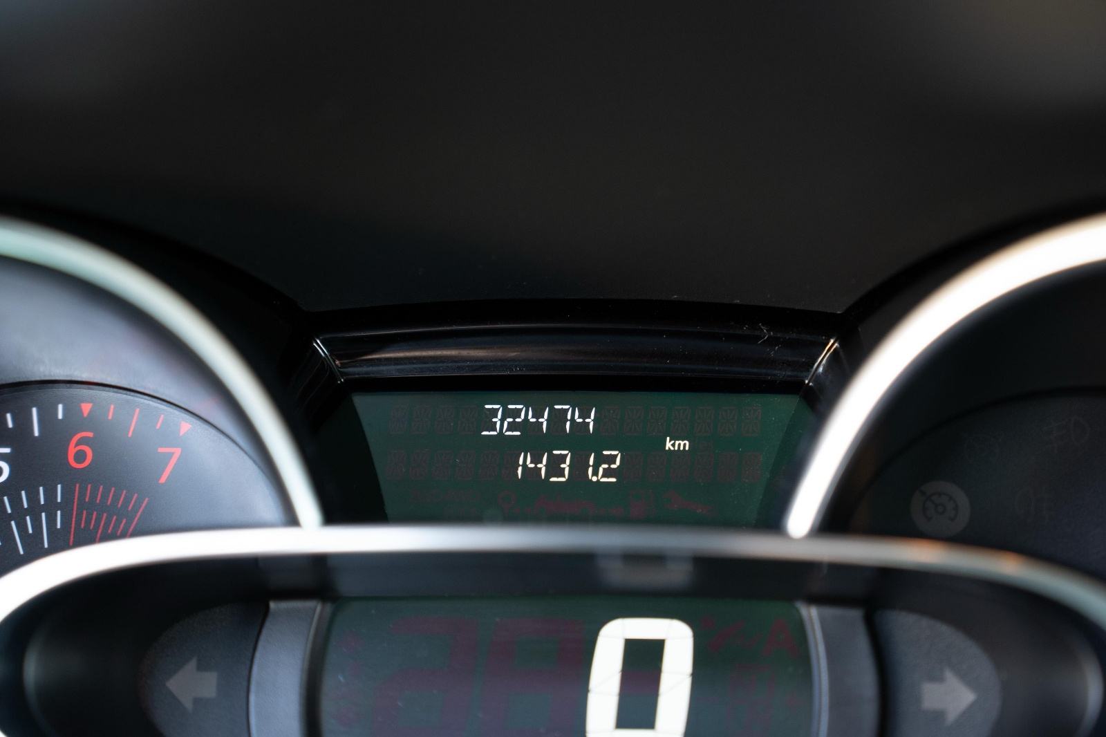 Renault Clio TCe 90, fotografija 13