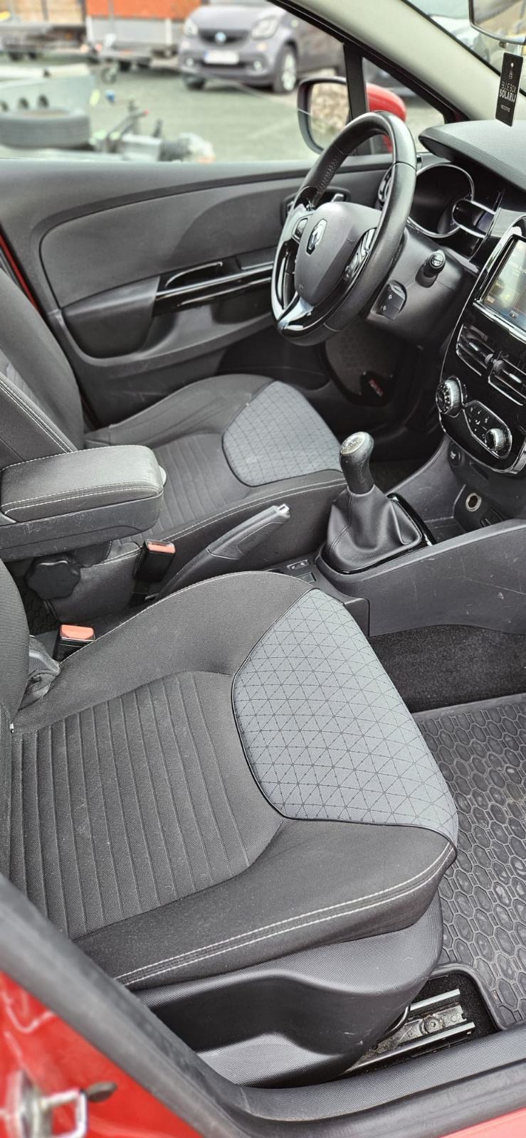 Renault Clio TCe 90, fotografija 9