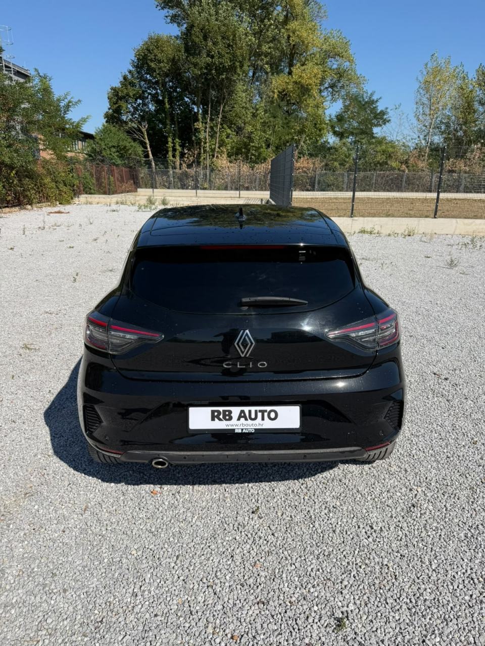 Renault Clio TCe 90 Techno, fotografija 2