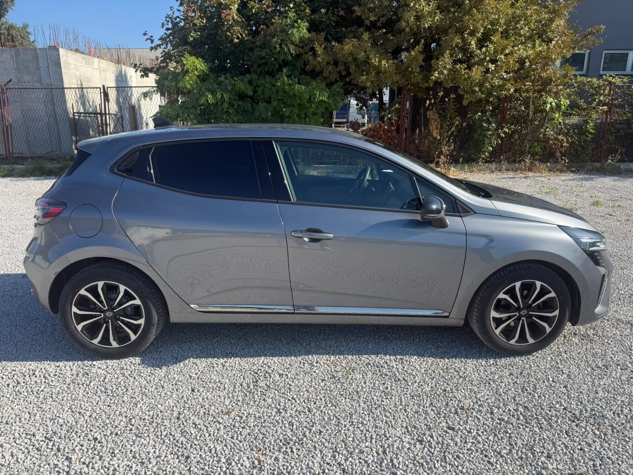 Renault Clio TCe 90 Techno, fotografija 2