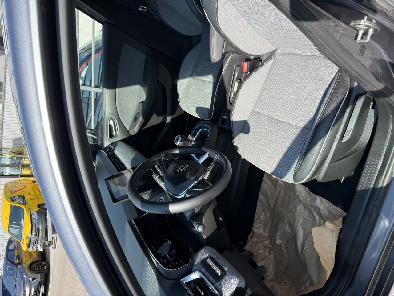 Renault Clio TCe 90 Techno, fotografija 9