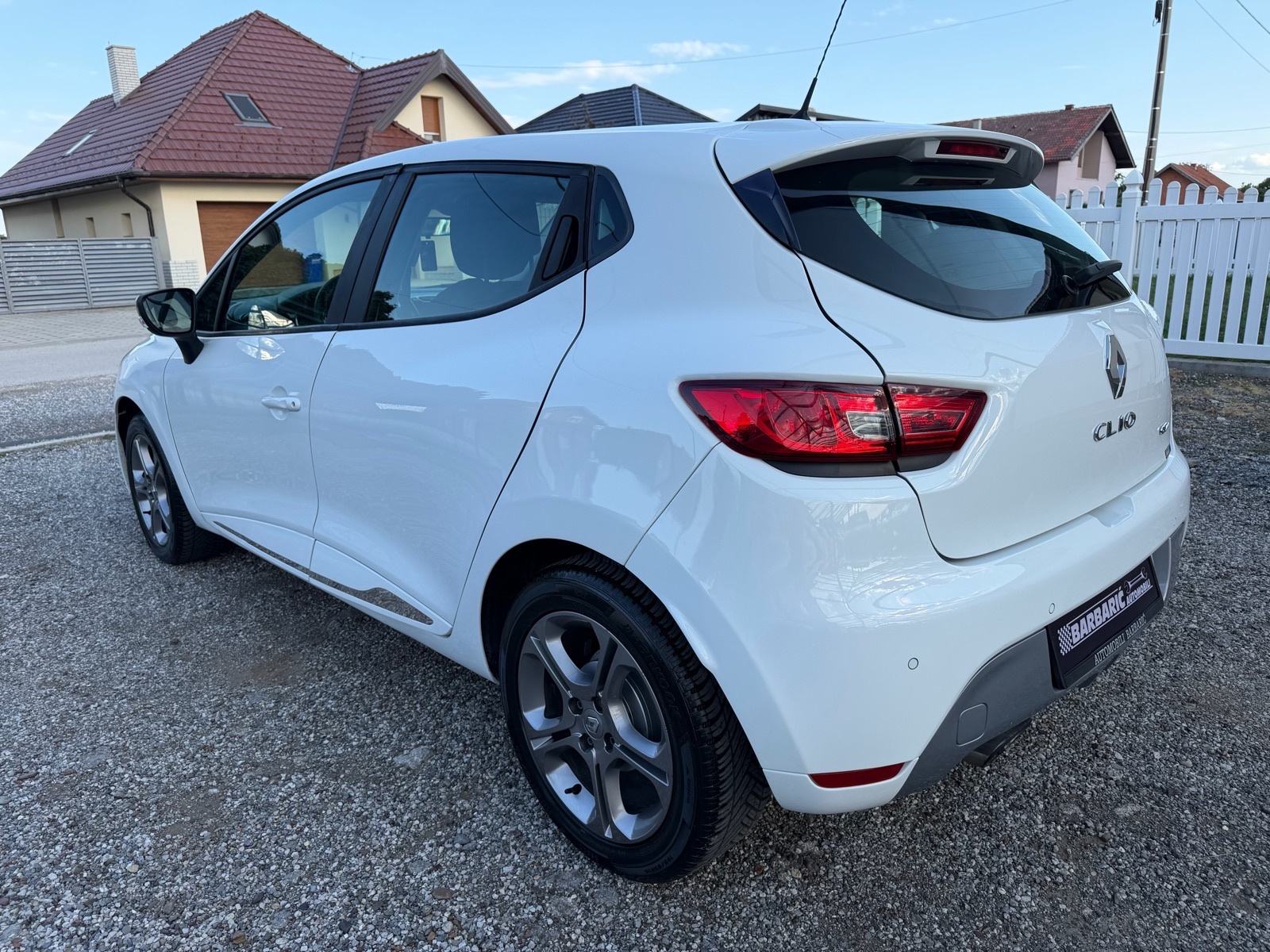 Renault Clio TCe 90,40.000km,GT-line,Klima,Reg.10mj.2026, fotografija 7