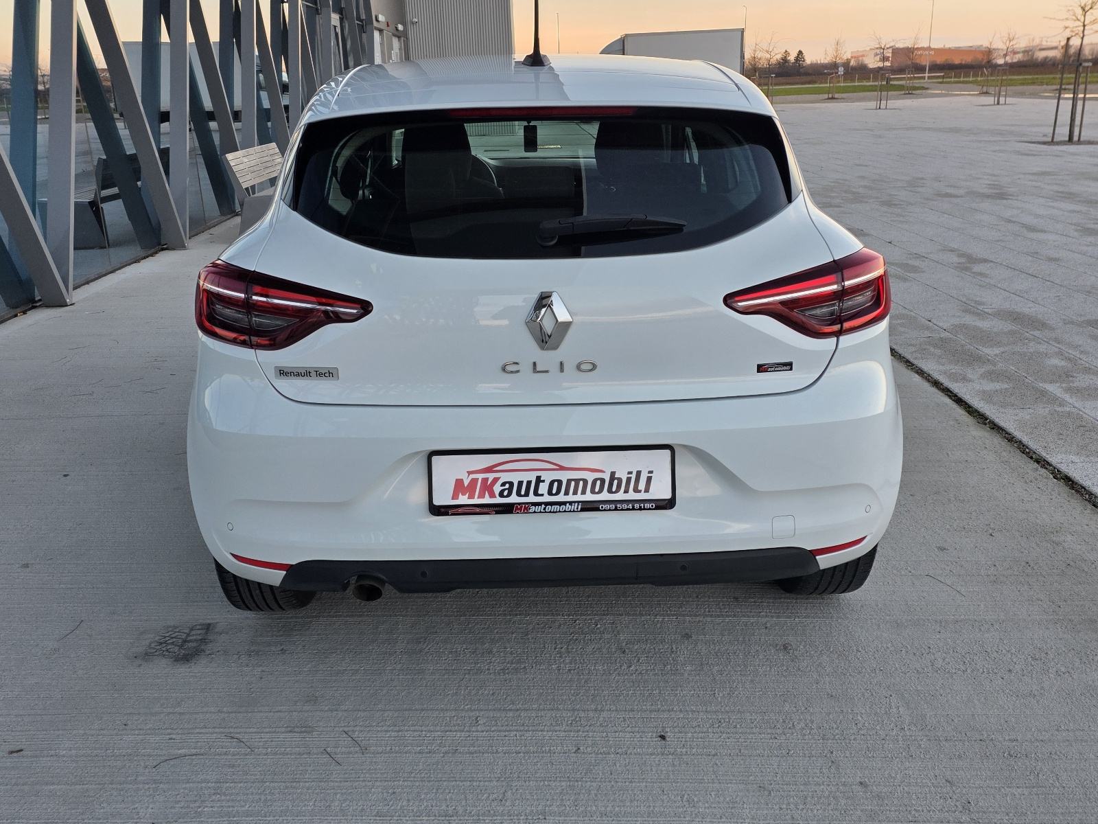 Renault Clio TCe ALU,NAVI,FUL LED 41 T.K.M REG. 1 GODINU, fotografija 5
