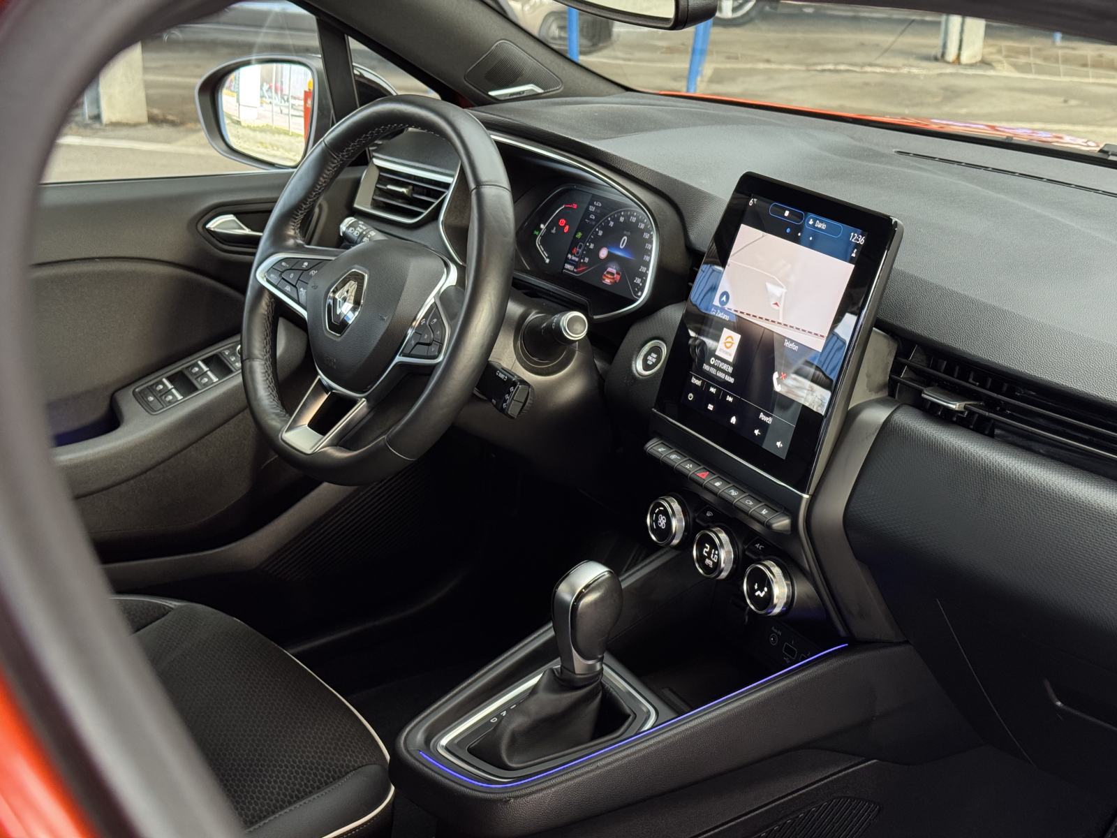 RENAULT CLIO EDITION ONE TCe, 130KS, AUTOMATIK, fotografija 13