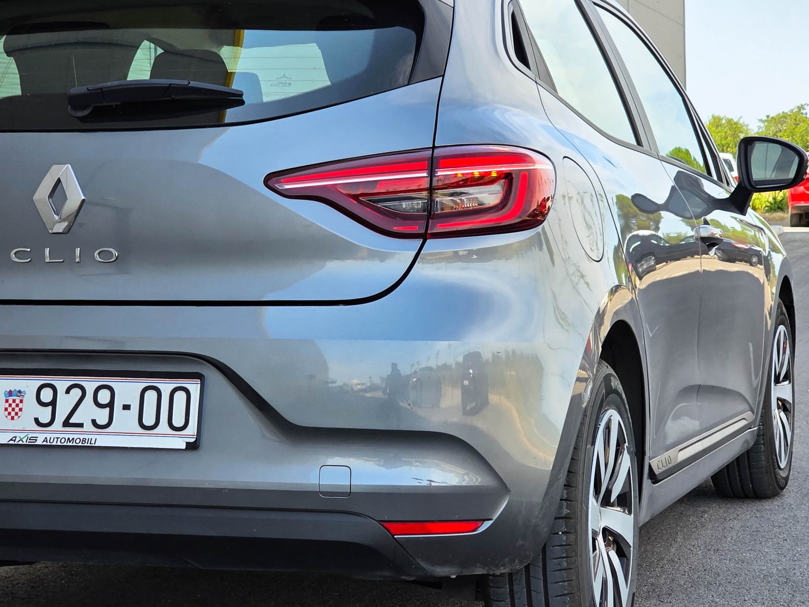 Renault Clio TCe |HR auto |Nove gume |Android |LED |Reg03/27 |JAMSTVO, fotografija 8