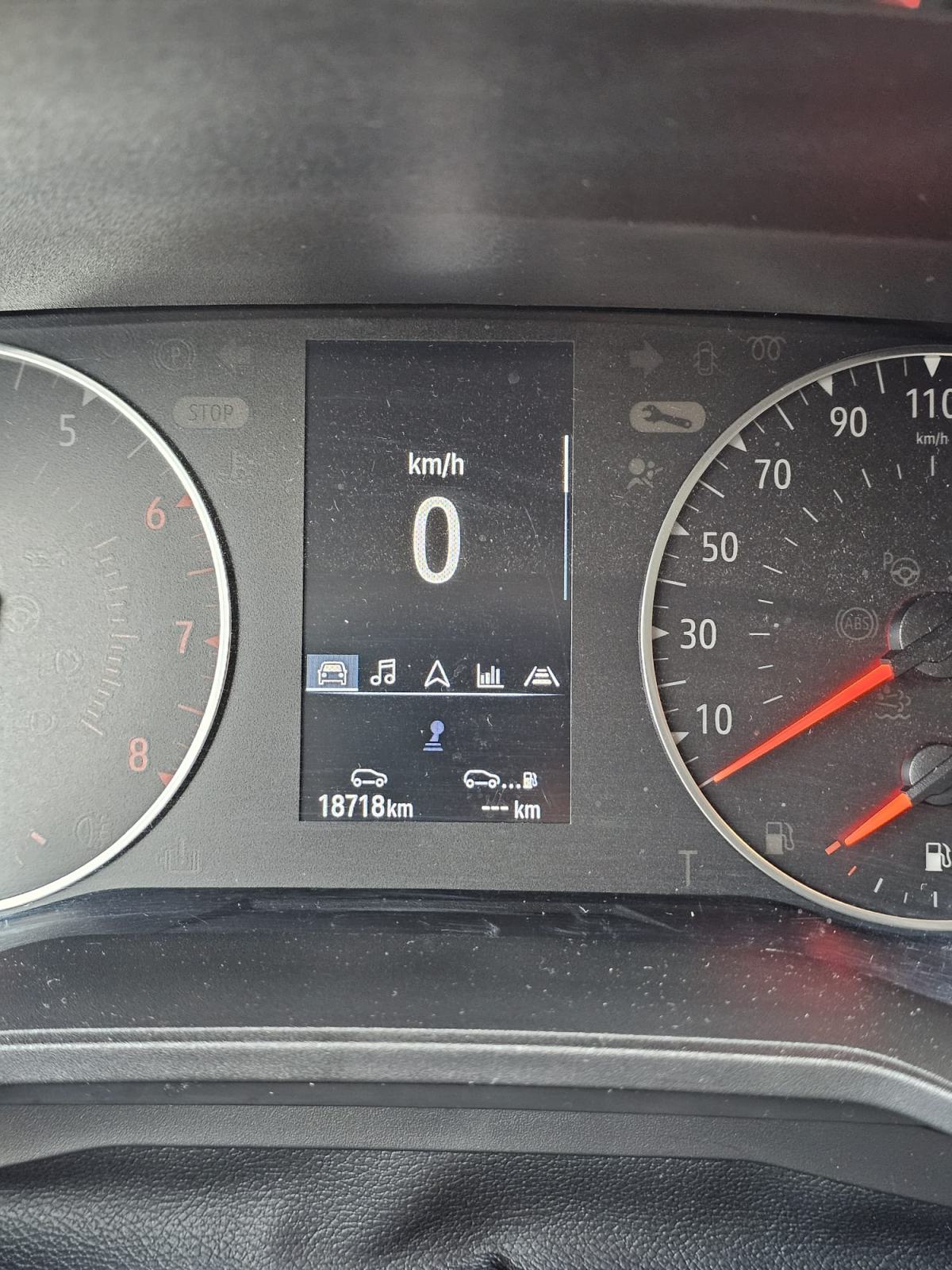Renault Clio TCe *HRV AUTO, REG. 3/27*, fotografija 15