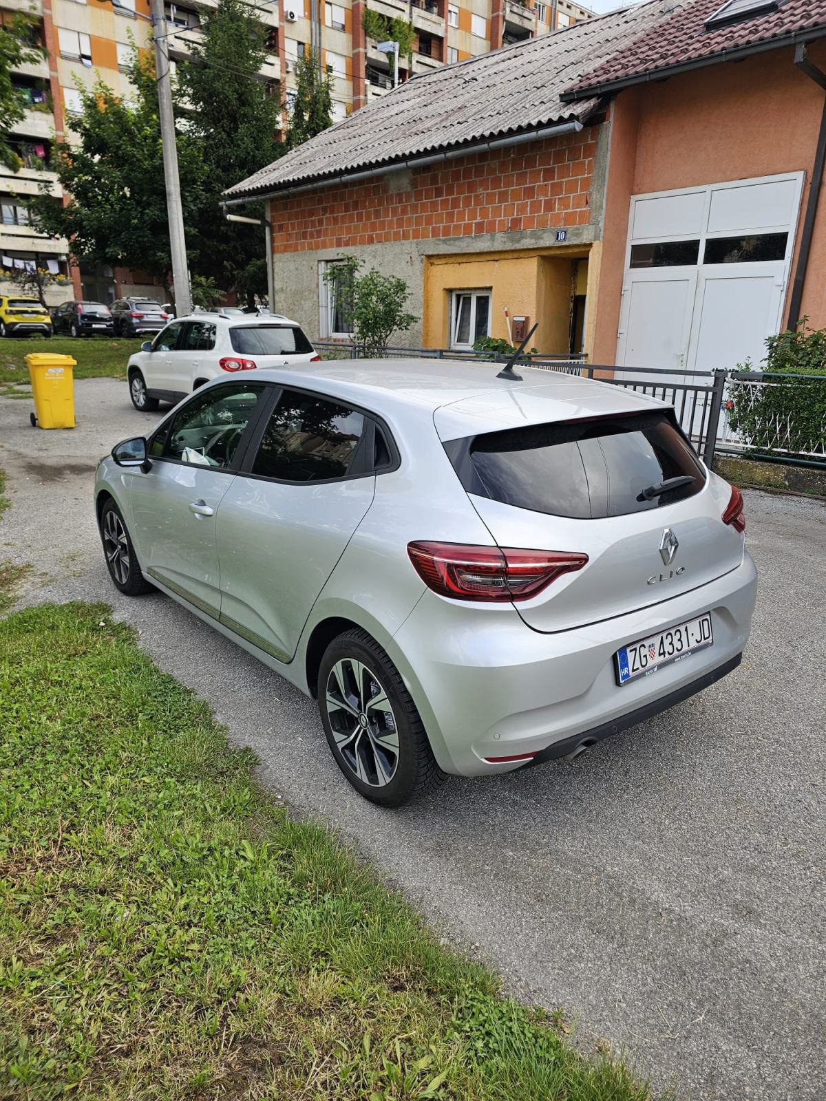 Renault Clio TCe *HRV AUTO, REG. 3/27*, fotografija 4