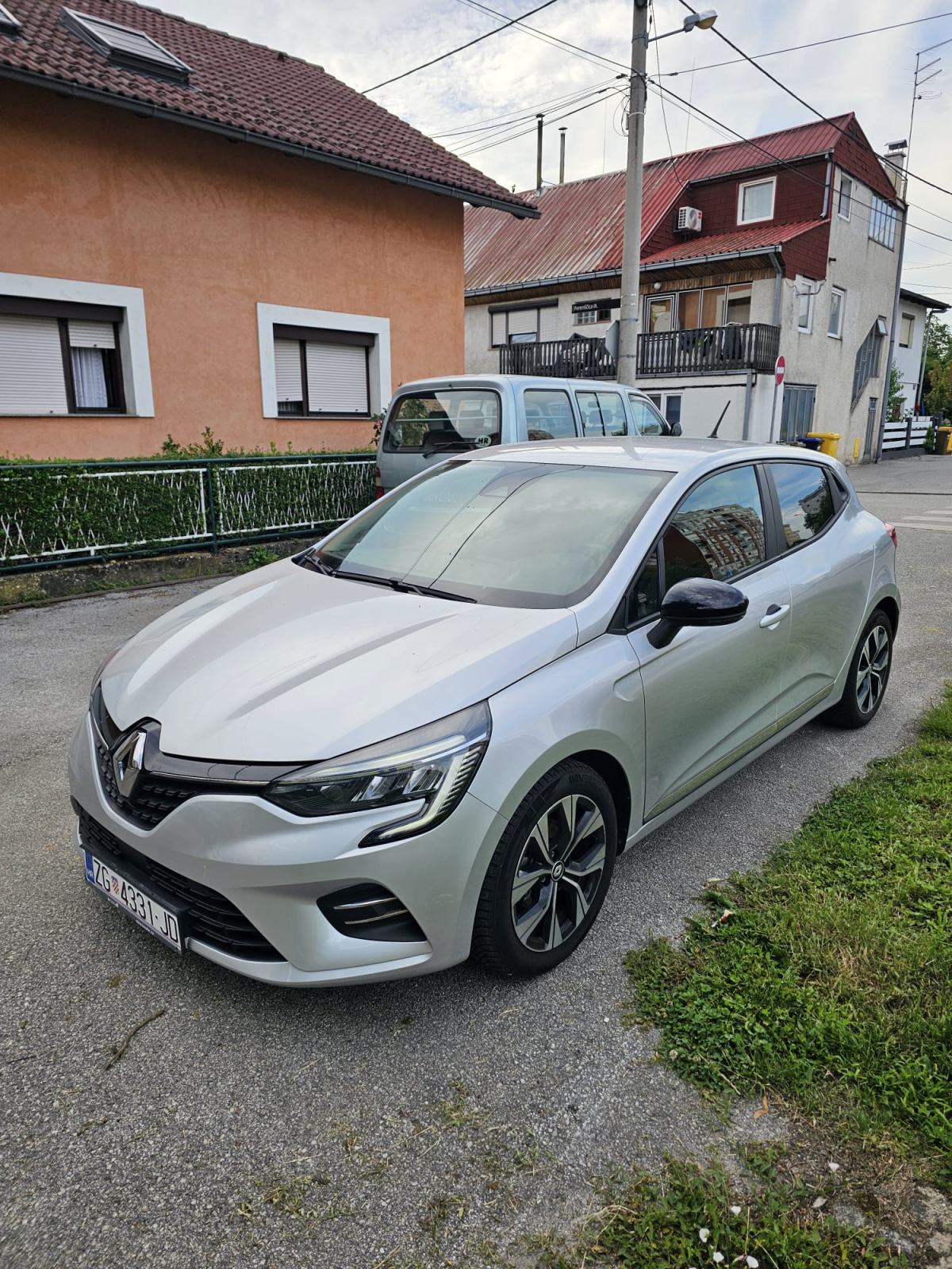 Renault Clio TCe *HRV AUTO, REG. 3/27*, fotografija 2
