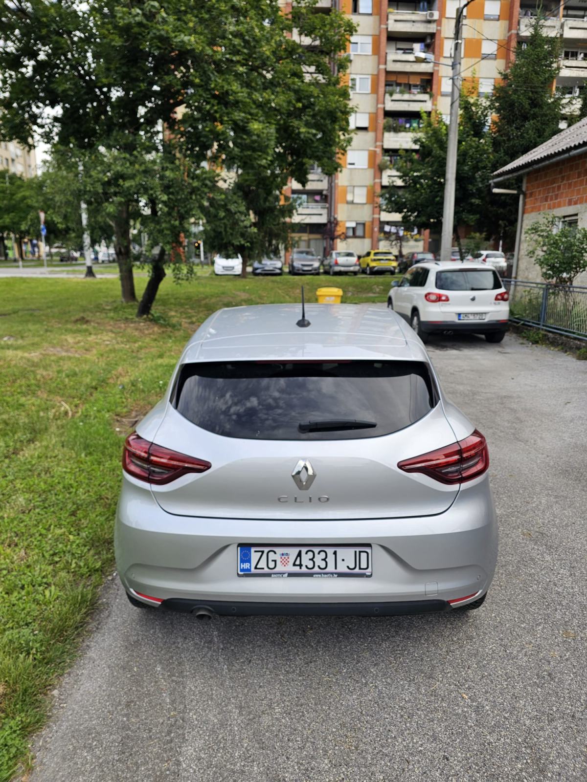 Renault Clio TCe *HRV AUTO, REG. 3/27*, fotografija 5