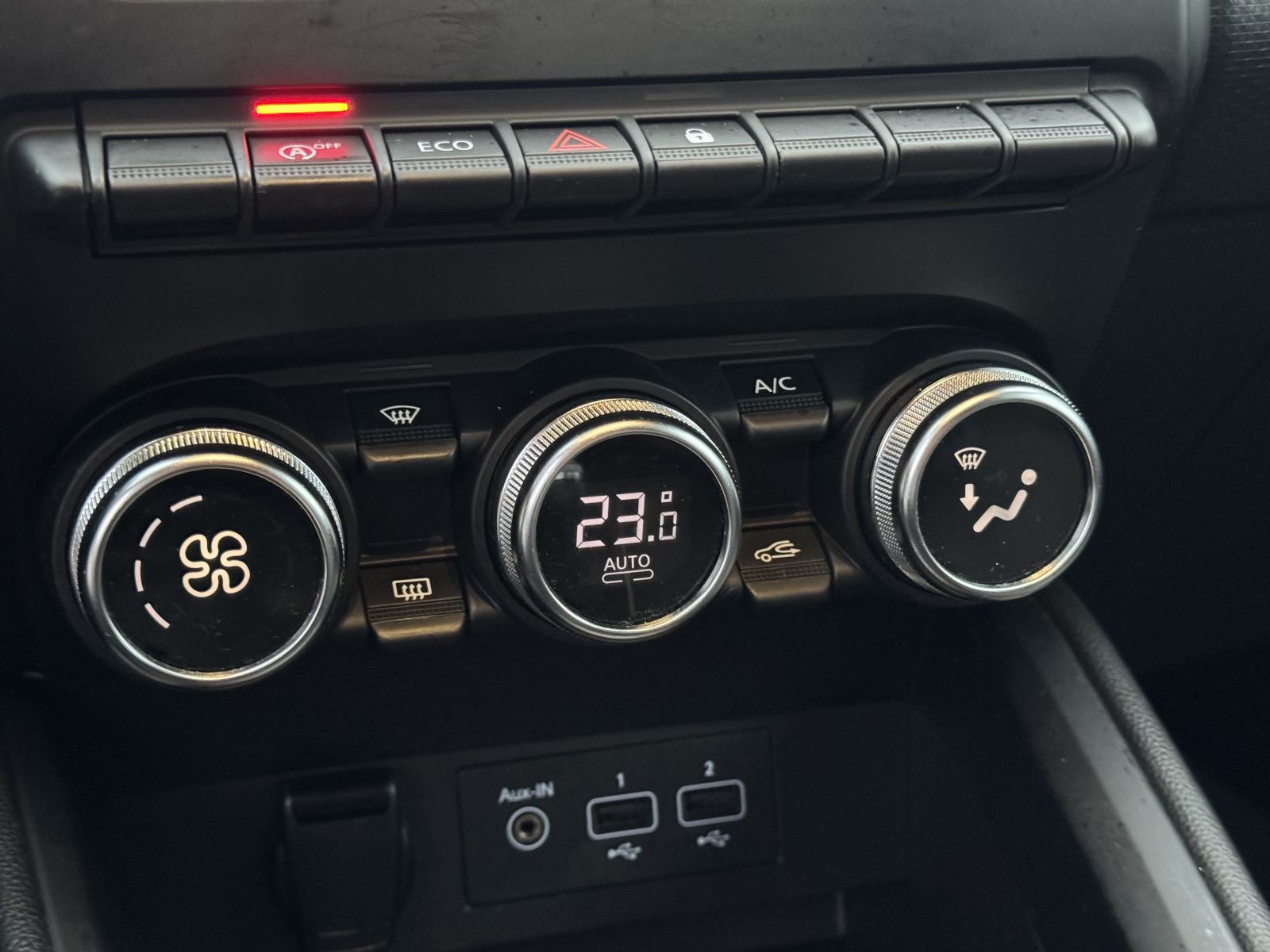 Renault Clio 1,0 TCe Intens # 74 KW # VIRTUAL # GARANCIJA # 34.000KM, fotografija 19