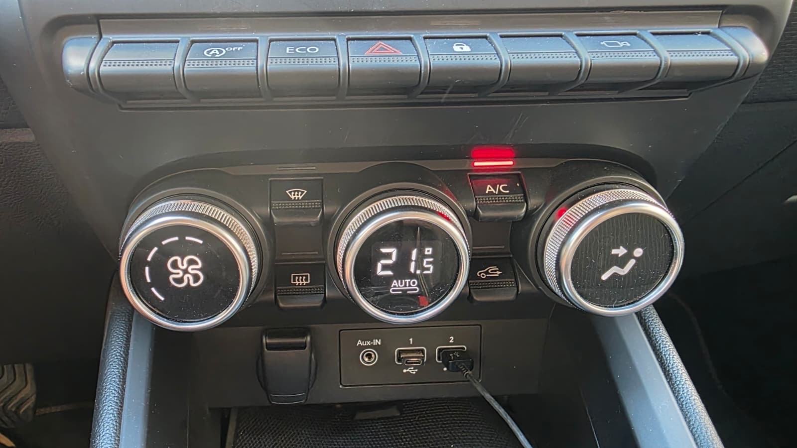 Renault Clio TCe Intens RS Line, 29.475km, 360 kamera, garažiran, fotografija 11