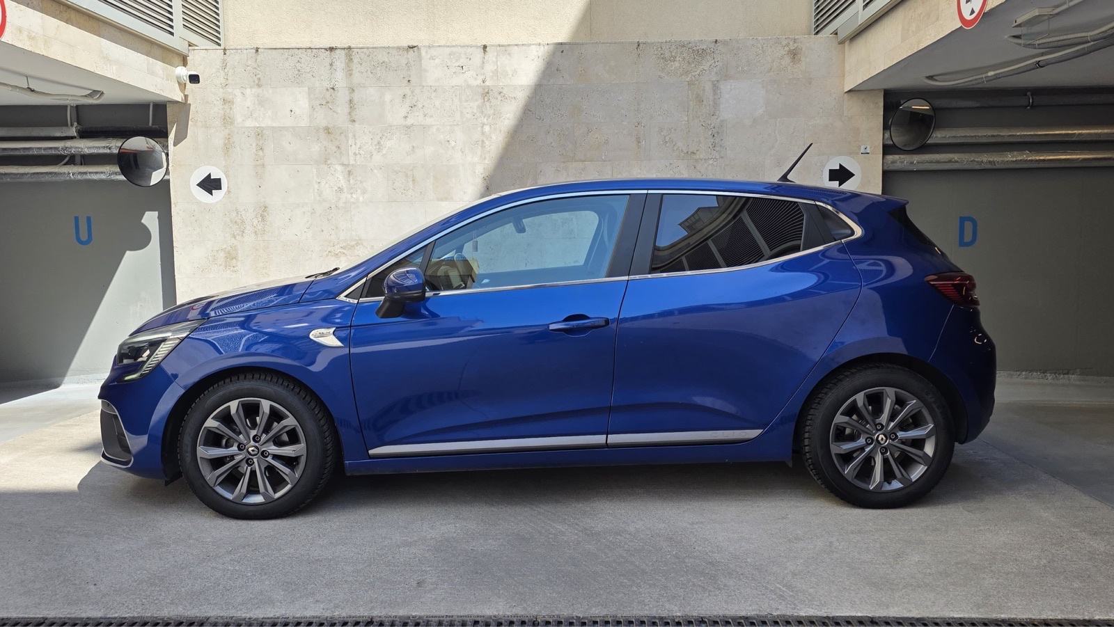 Renault Clio TCe Intens RS Line, 29.475km, 360 kamera, garažiran, fotografija 2