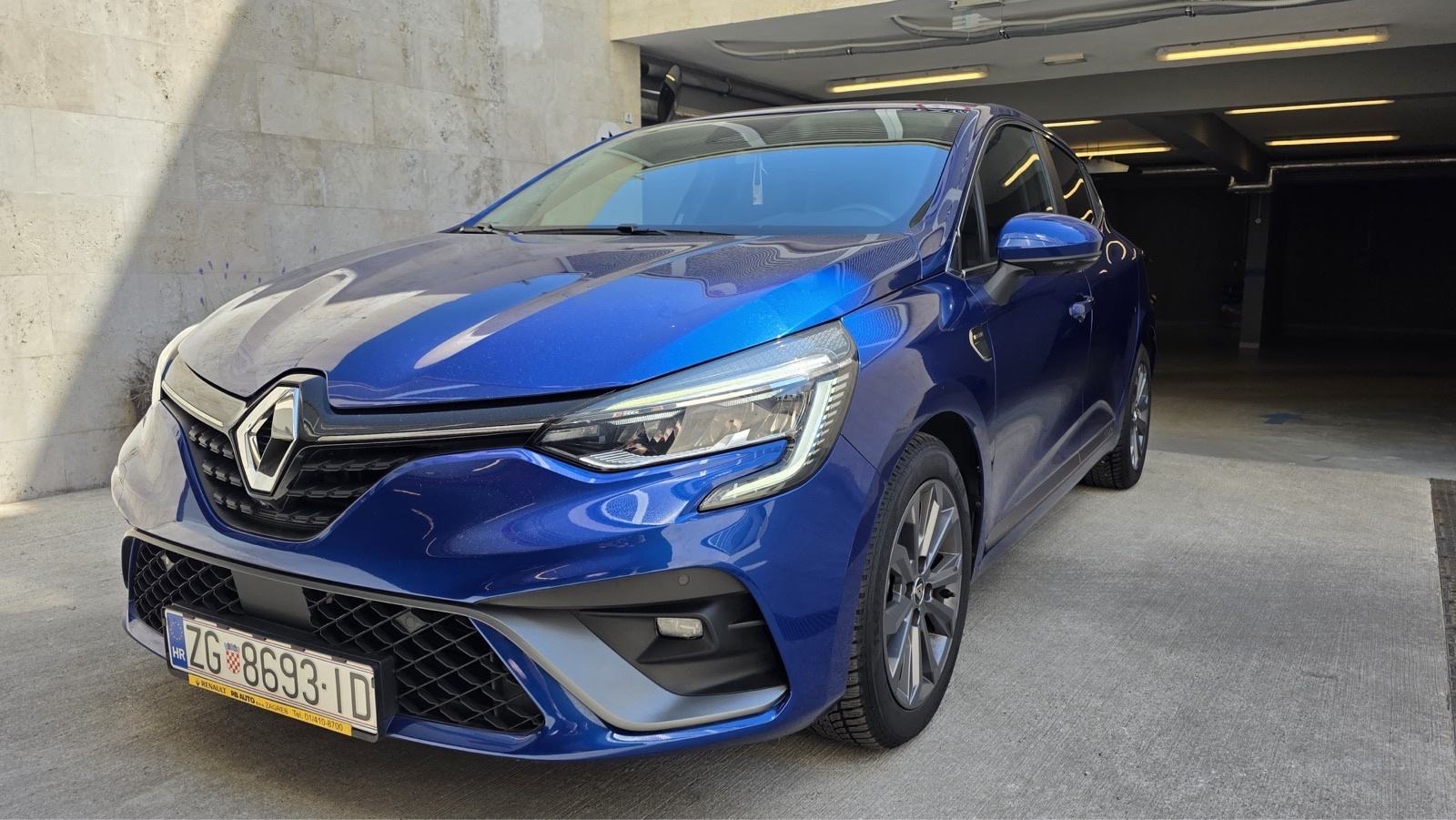 Renault Clio TCe Intens RS Line, 29.475km, 360 kamera, garažiran, fotografija 4