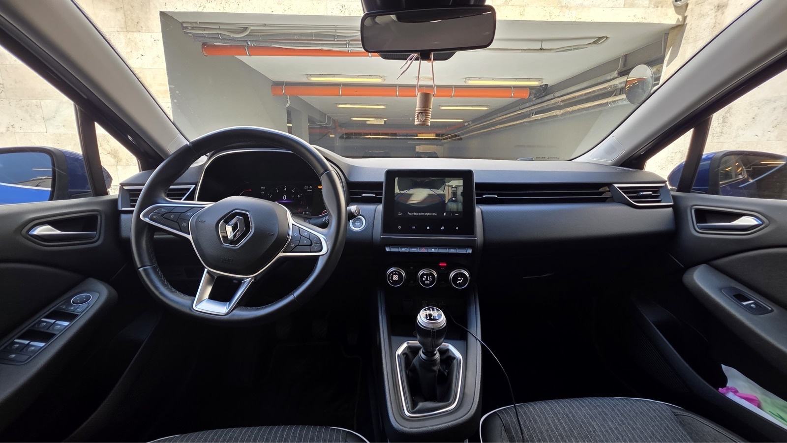 Renault Clio TCe Intens RS Line, 29.475km, 360 kamera, garažiran, fotografija 8