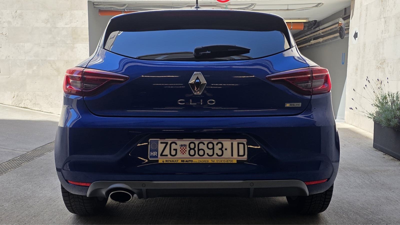 Renault Clio TCe Intens RS Line, 29.475km, 360 kamera, garažiran, fotografija 7