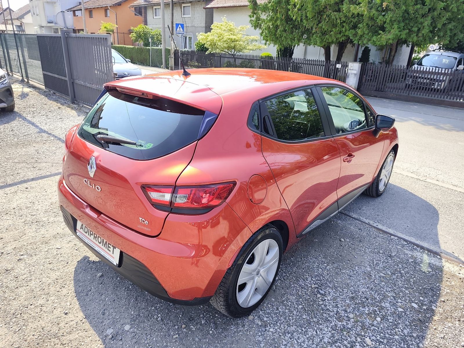 Renault Clio TcE // REG 1 GOD // TOP STANJE // KLIMA //, fotografija 10