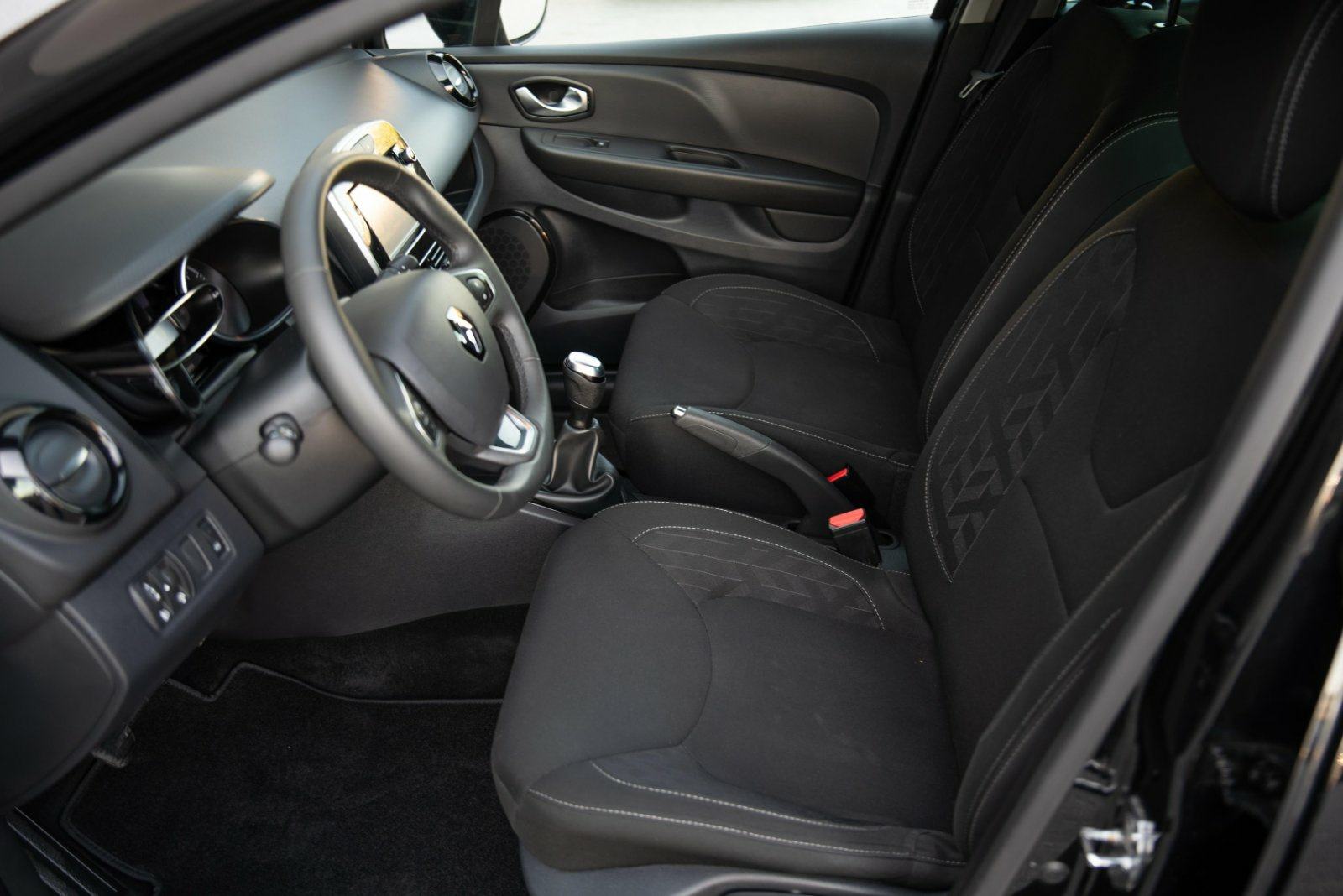 Renault Clio benzin 2019g 66kw 90ks, fotografija 18