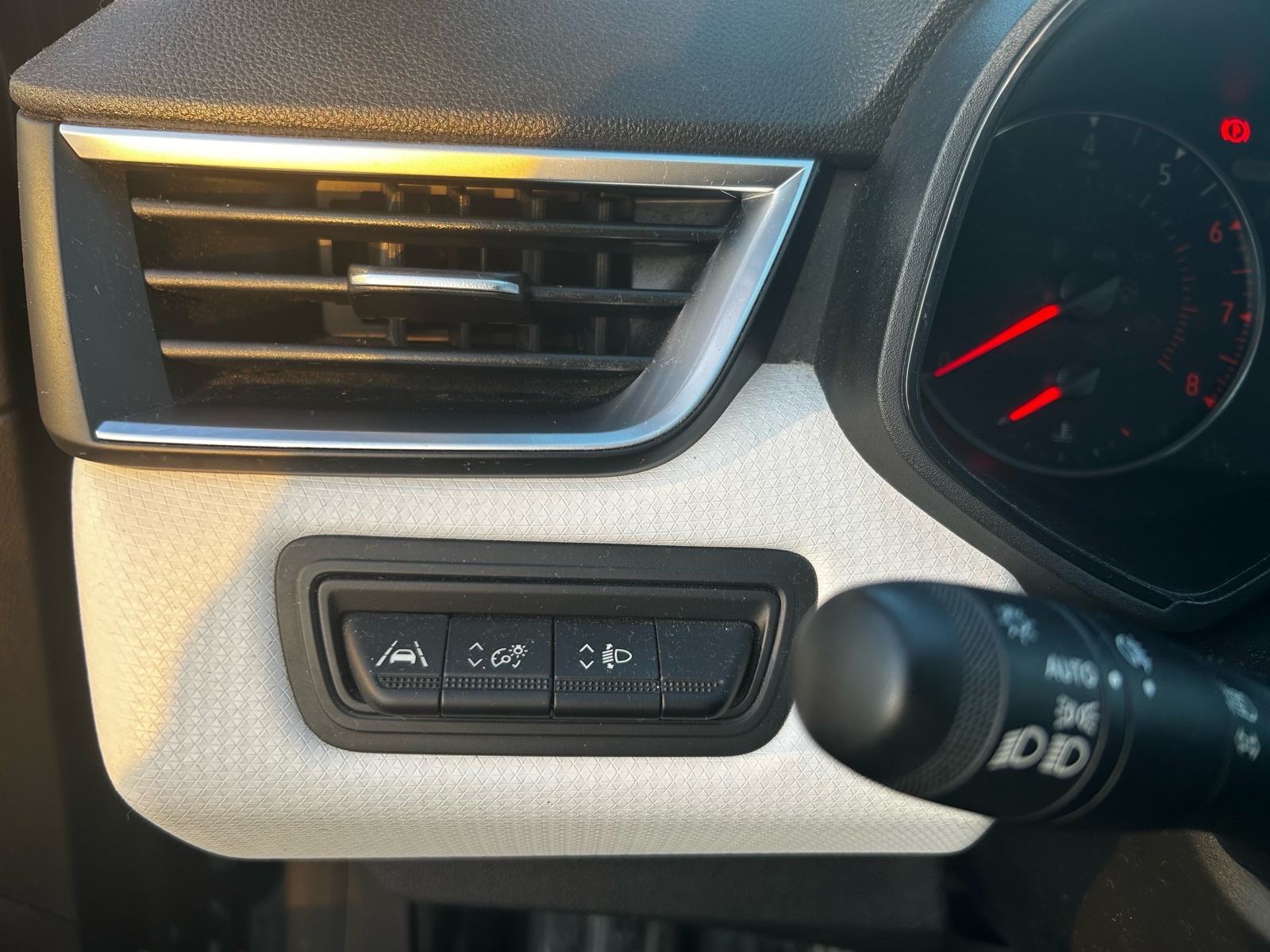 Renault Clio TCe, fotografija 9