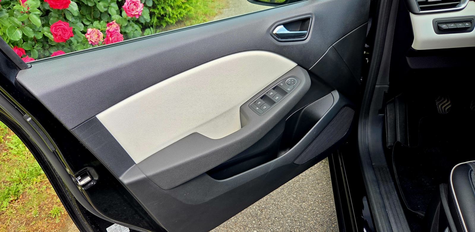 Renault Clio 1.0 TCe Intens, fotografija 14
