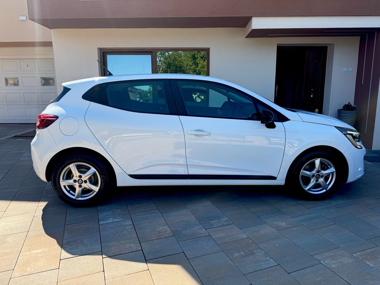 Renault Clio TCe navi,svega 18000km,full led,alu,navigacija,pdc,nov!!!, fotografija 14