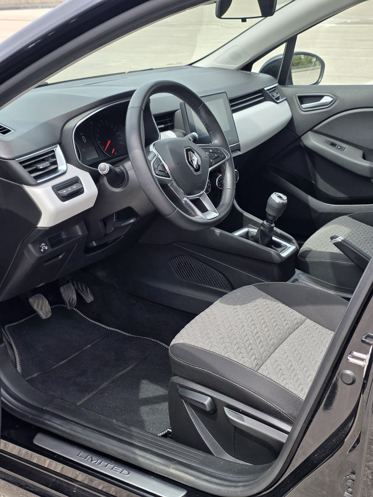 Renault Clio TCe, fotografija 6