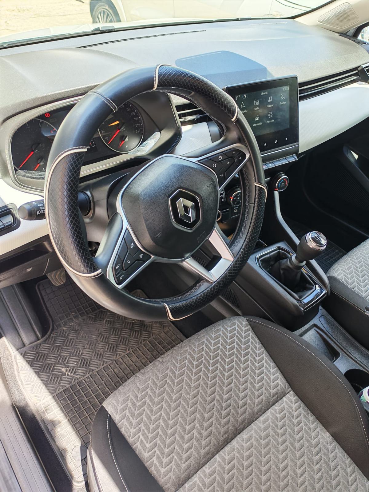 Renault Clio TCe, fotografija 8