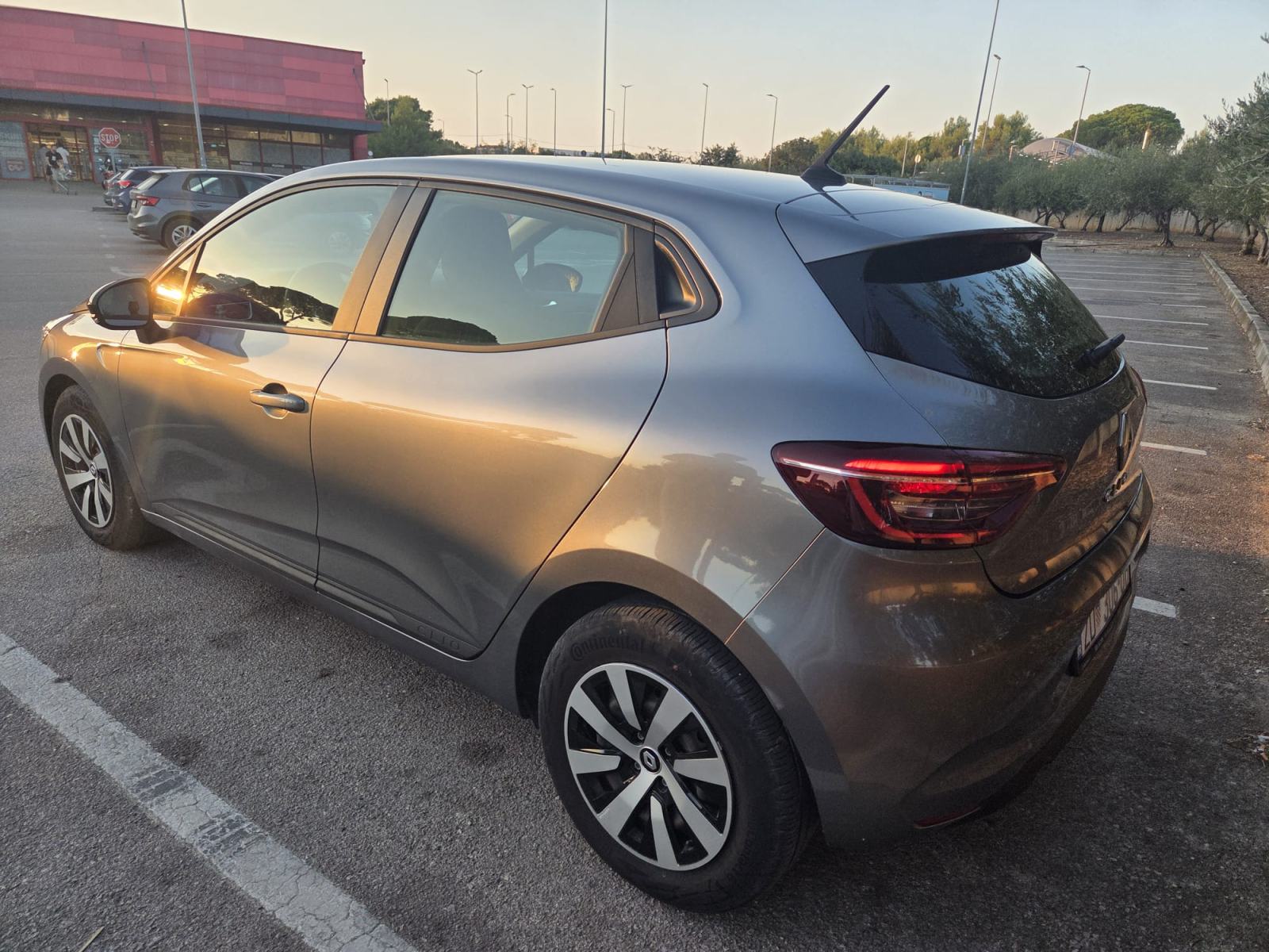 Renault Clio TCe, fotografija 7