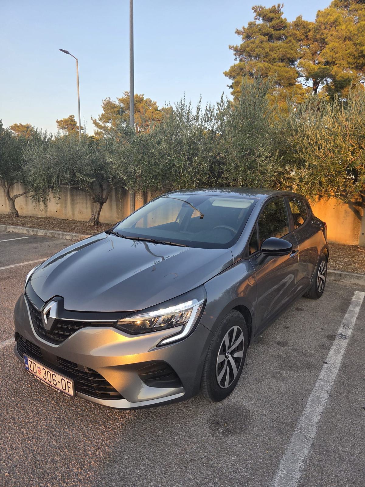 Renault Clio TCe, fotografija 20