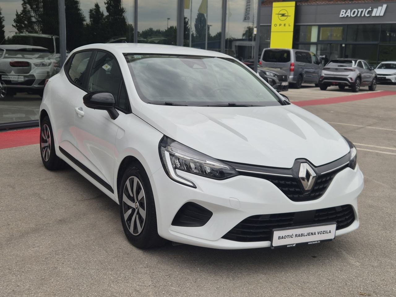 Renault Clio Equilibre Blue dCi 100, fotografija 3