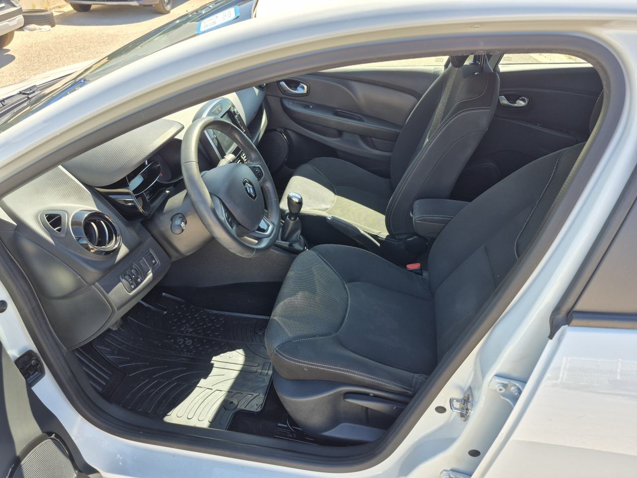 Renault Clio ZEN 0.9 TCE, fotografija 6