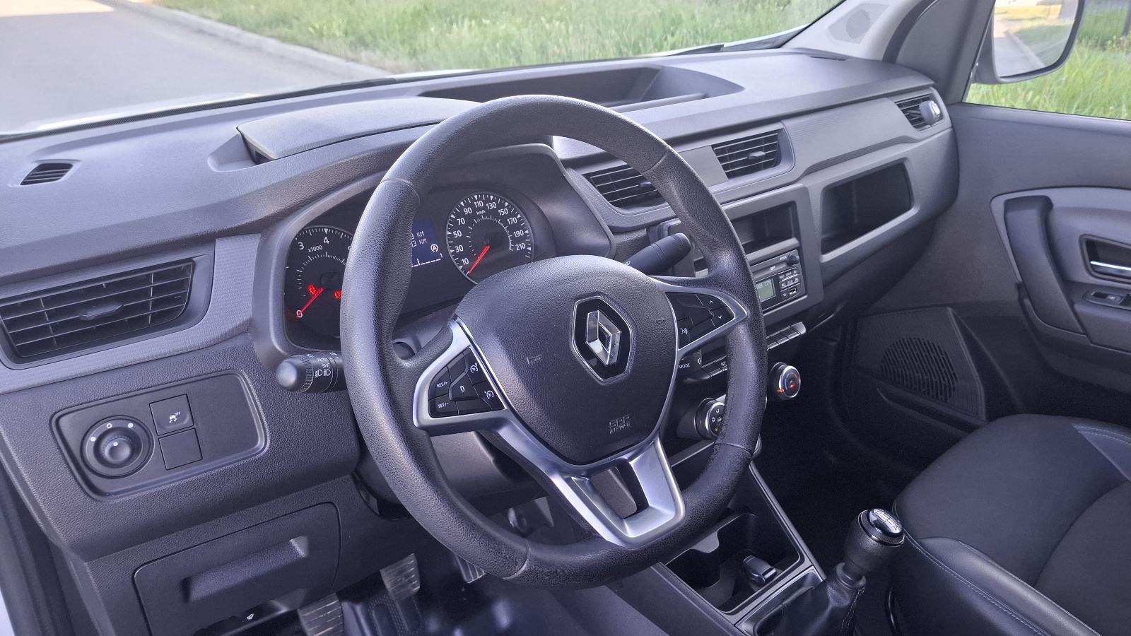 Renault Express 1.5 dci, fotografija 10