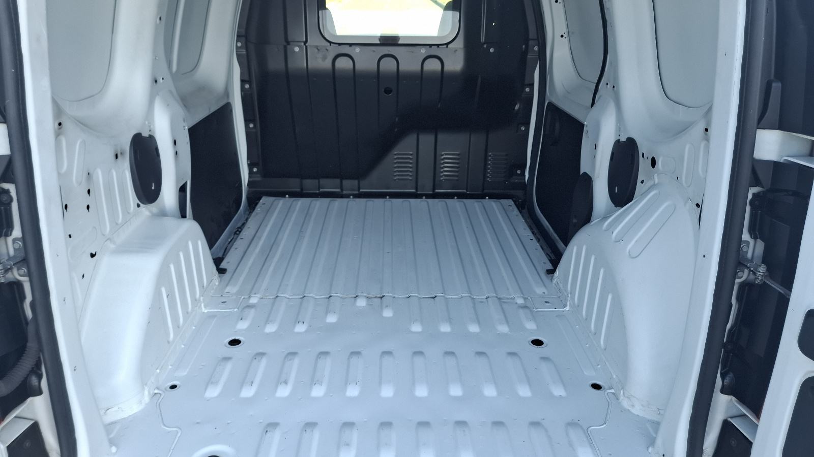 Renault Express 1.5 dci, fotografija 9