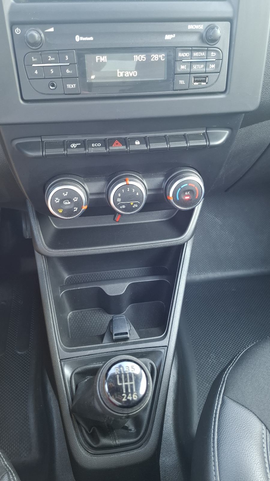 Renault Express 1.5 dci, fotografija 16