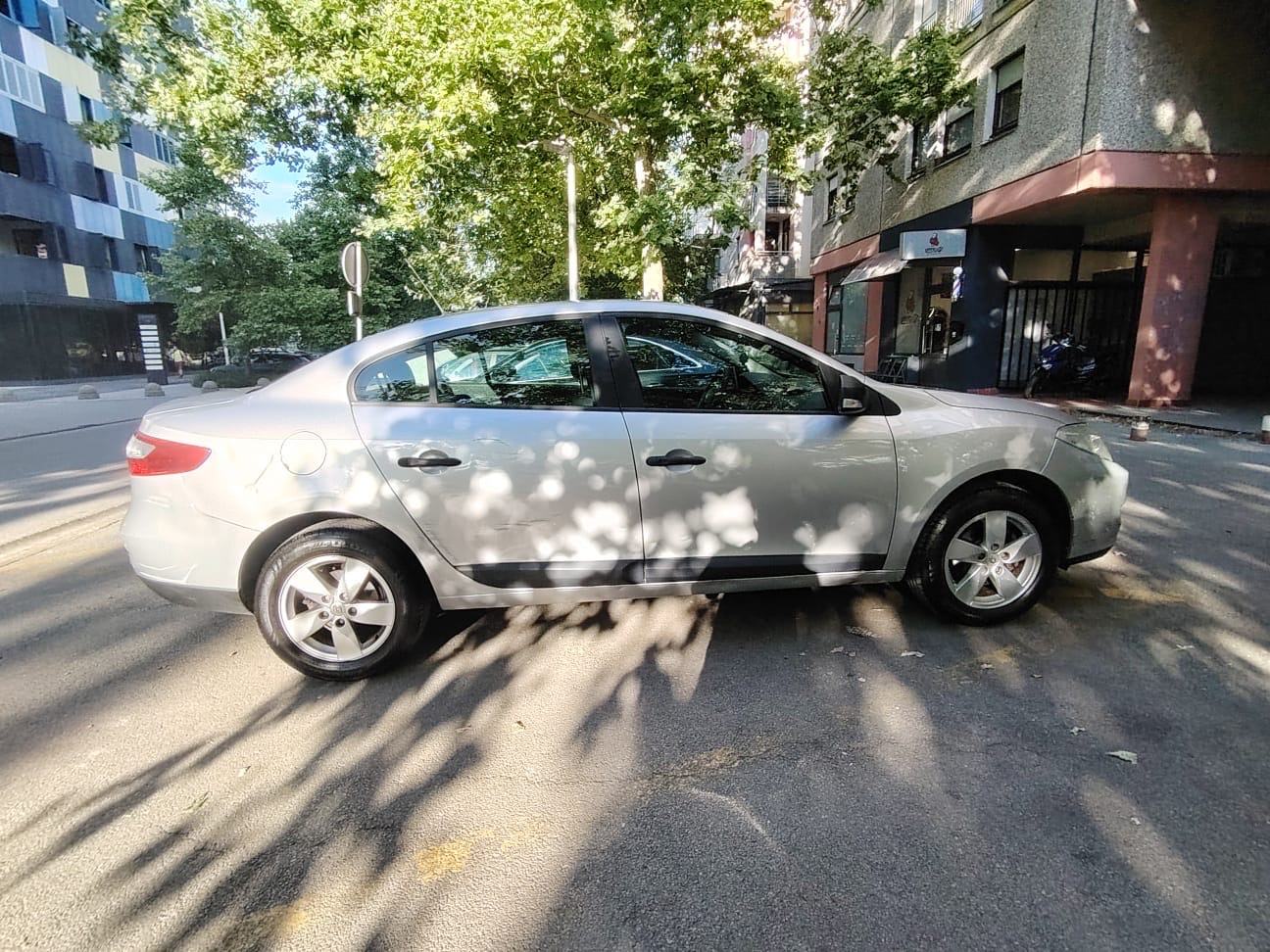 Fluence samo 163tkm godinu dana registriran!, pogled izvana - slika 2