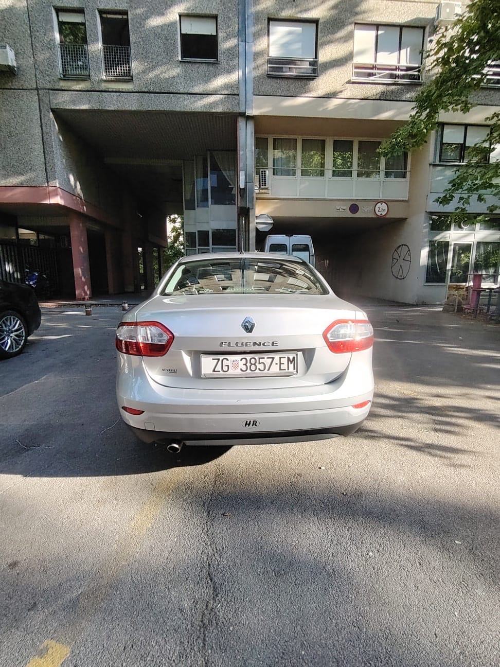 Fluence samo 163tkm godinu dana registriran!, pogled izvana - slika 4