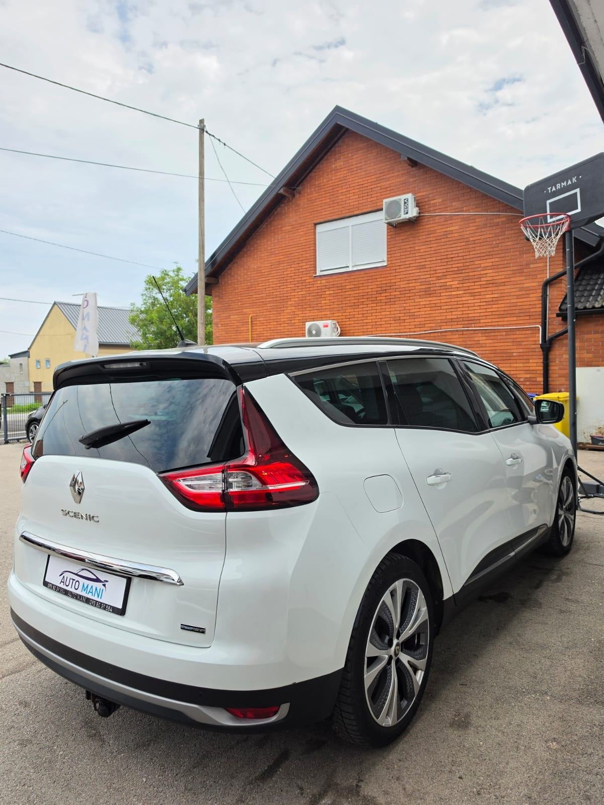 RENAULT GRAND SCENIC 1.5 dCi HYBRID ASSIST • 7 SJEDALA • PANO • NAVI •, fotografija 4