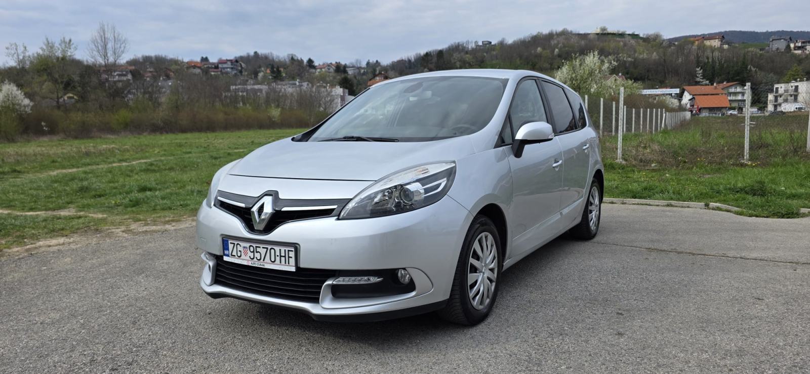 Renault Grand Scenic 1,5 dCi reg. do 06/27, Odlično stanje, fotografija 7