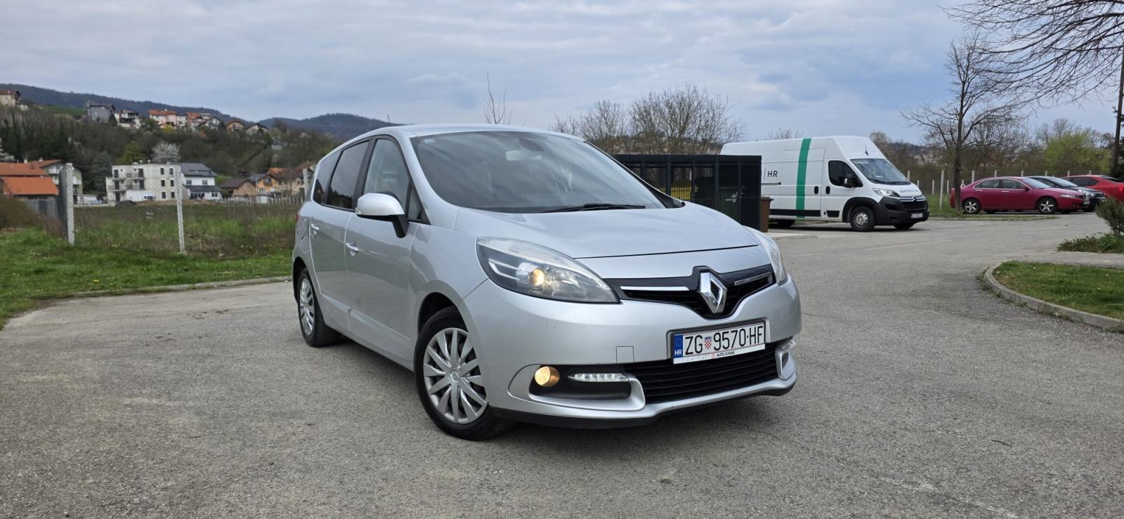 Renault Grand Scenic 1,5 dCi reg. do 06/27, Odlično stanje, fotografija 3