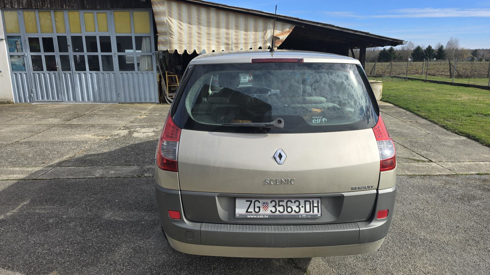Renault Grand Scenic 1,5 dCi reg do 27.06.2027., fotografija 7