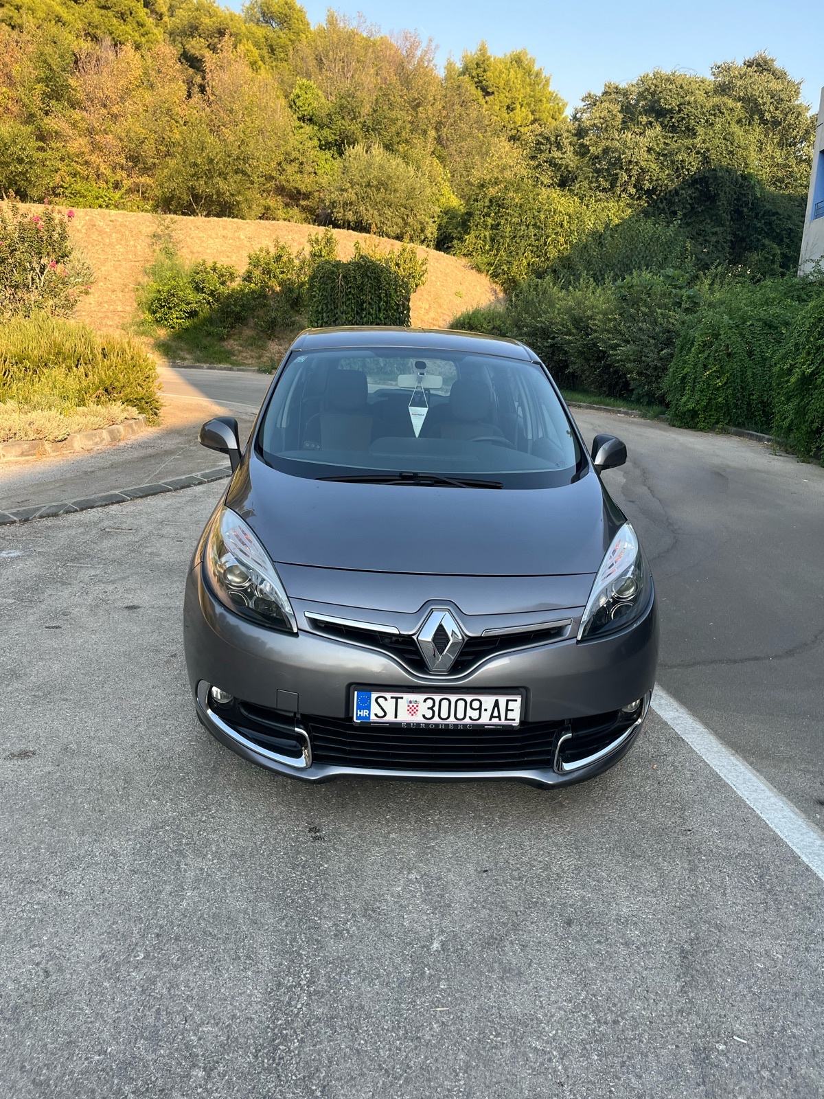 Renault Grand Scenic 1,5 dCi, fotografija 2