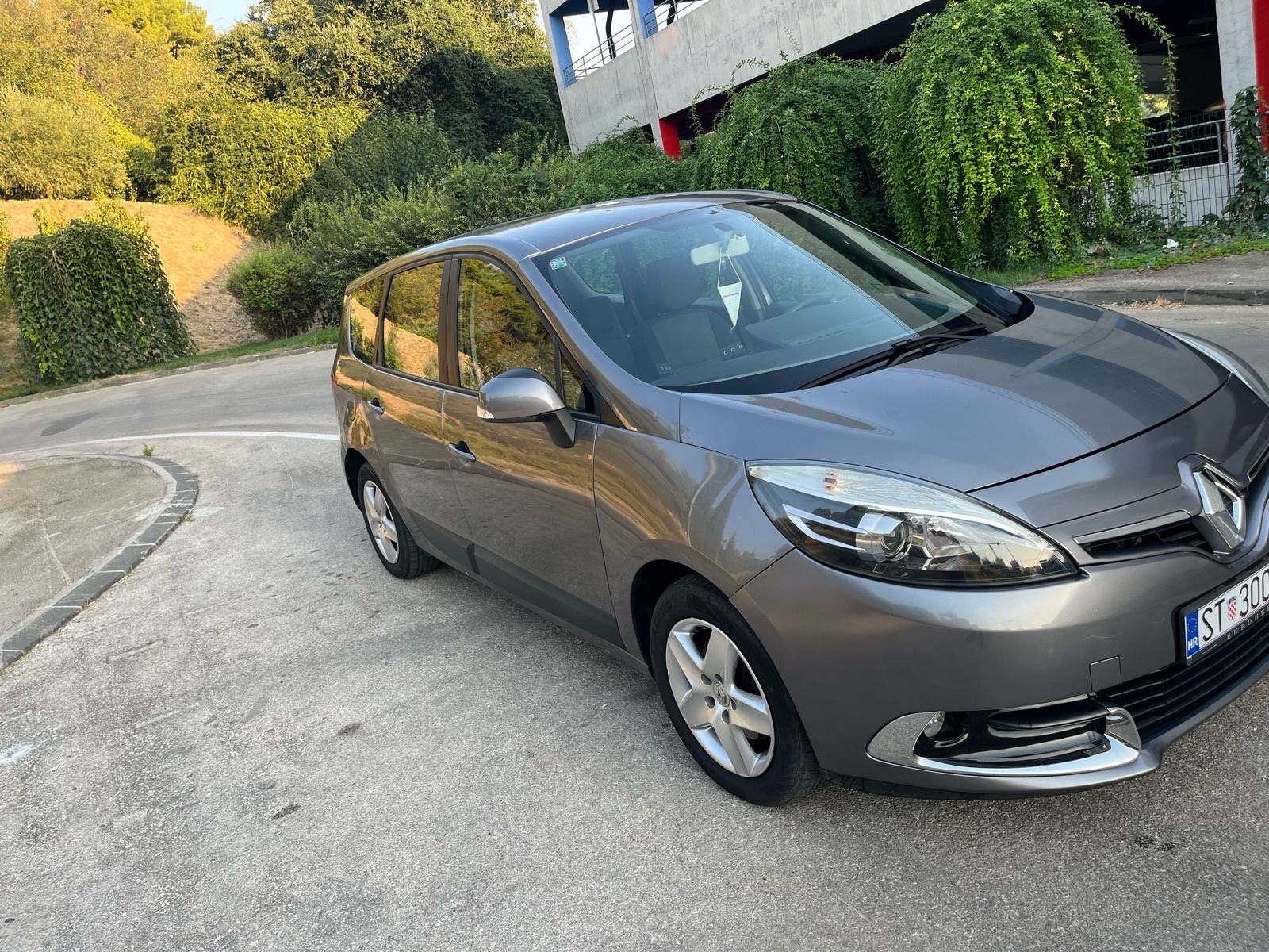 Renault Grand Scenic 1,5 dCi, fotografija 3