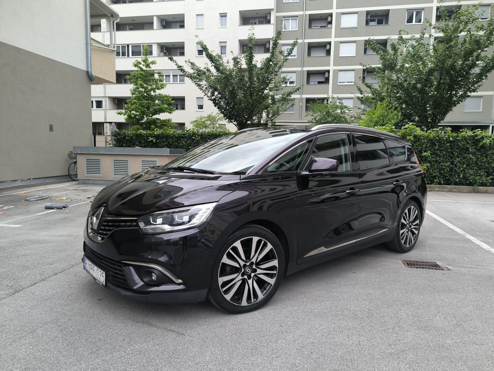 Renault Grand Scenic 1,6 dCi, INITIALE PARIS, FULL LED, TOP, fotografija 2