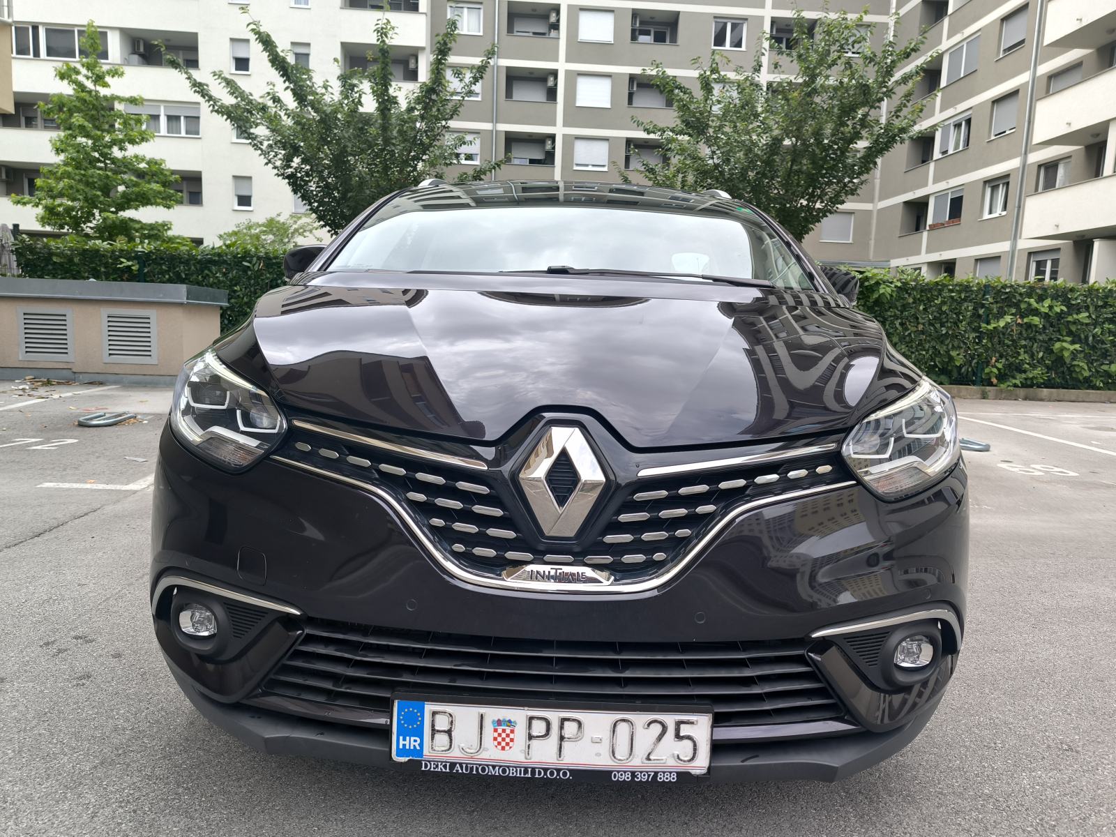 Renault Grand Scenic 1,6 dCi, INITIALE PARIS, FULL LED, TOP, fotografija 3