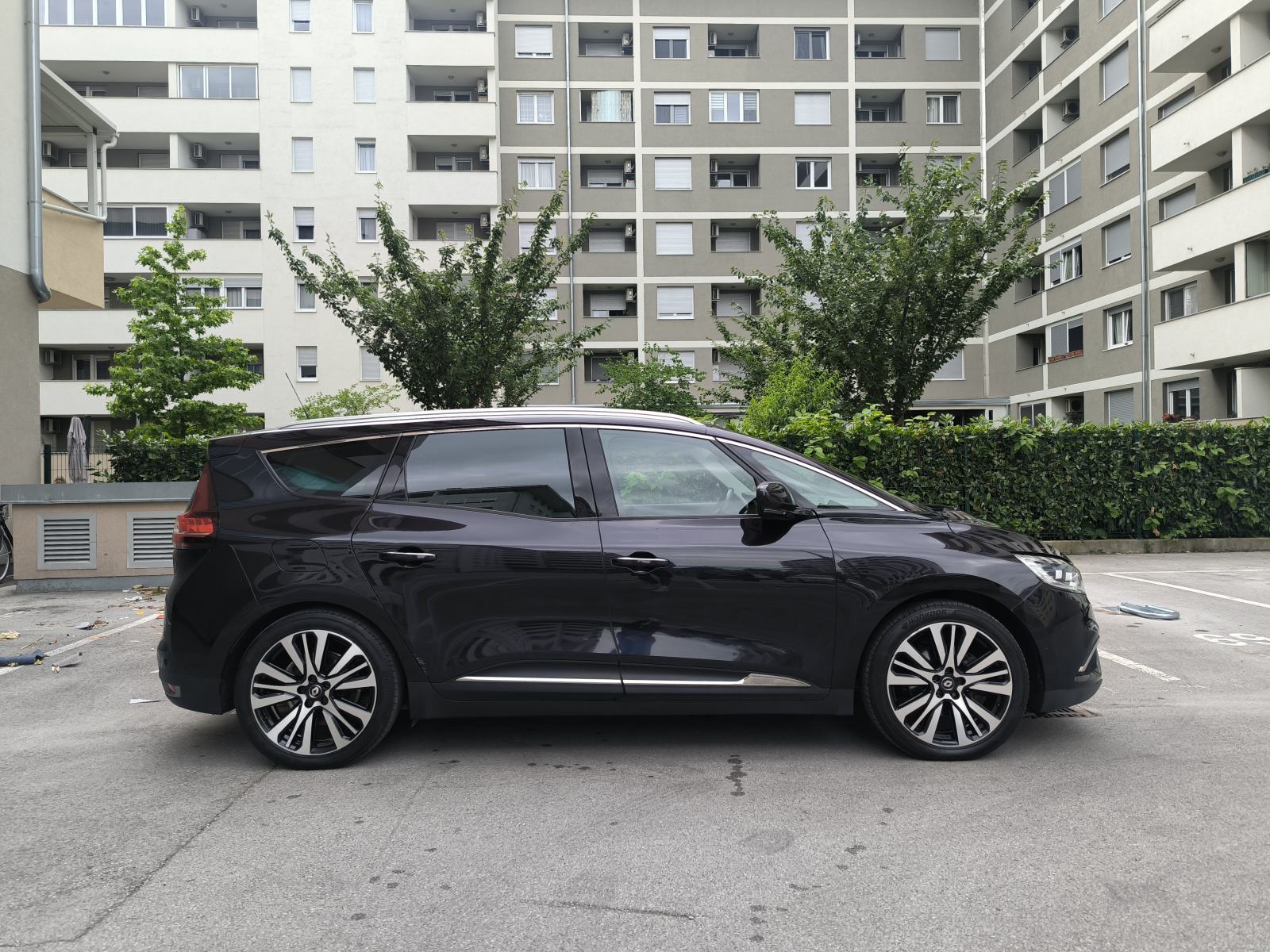 Renault Grand Scenic 1,6 dCi, INITIALE PARIS, FULL LED, TOP, fotografija 13
