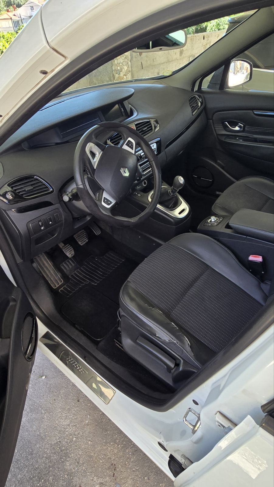 Renault Grand Scenic 1,9 dCi, fotografija 4