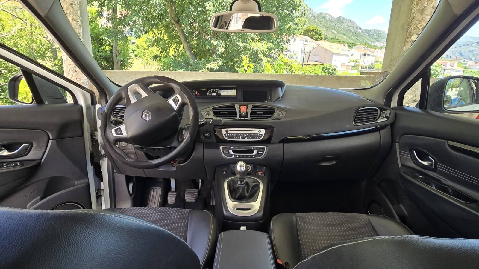 Renault Grand Scenic 1,9 dCi, fotografija 6