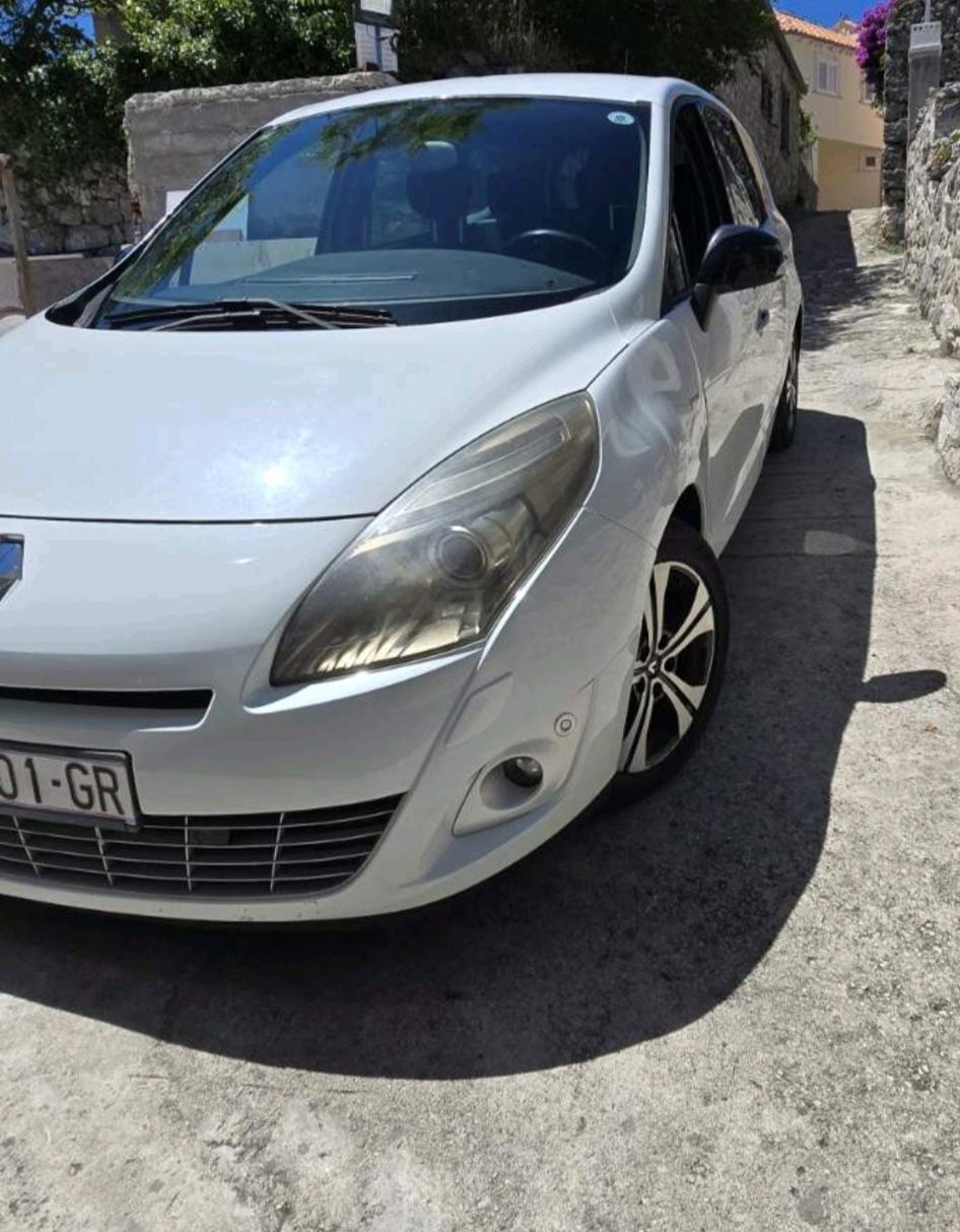 Renault Grand Scenic 1,9 dCi, fotografija 11
