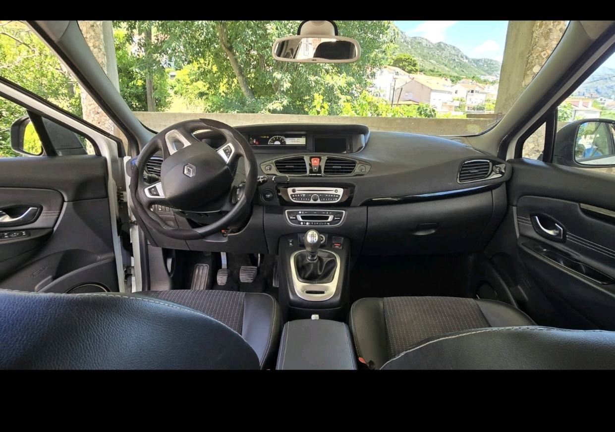 Renault Grand Scenic 1,9 dCi, fotografija 12