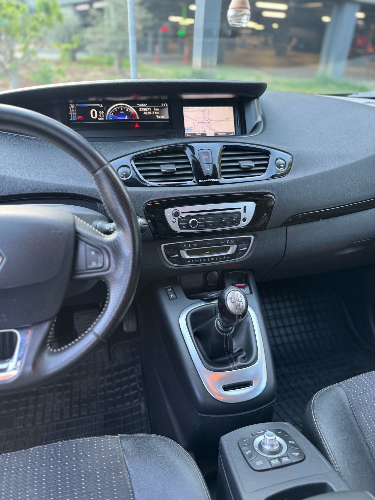 Renault Grand Scenic dCi 130 Bose Edition Koža,Bixenon,Navi,Zamjena!!!, fotografija 8